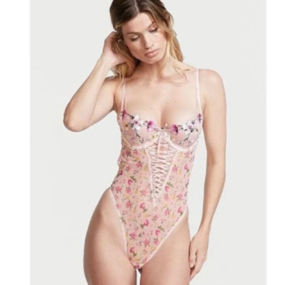 NWT Victoria Secret Wicked Unlined Balconette Lace-Up Teddy spring bouquet